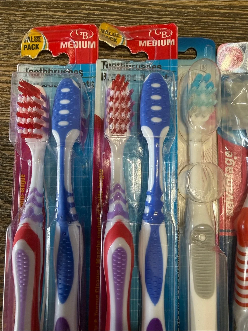 N/A adult toothbrushes